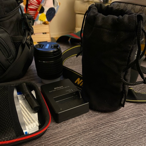 Nikon 3400 DSLR camera - Picture 14 of 15